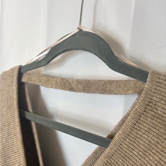 NWOT Dreamers Batwing Oatmeal Sweater - Size M/L - Picture 4 of 5